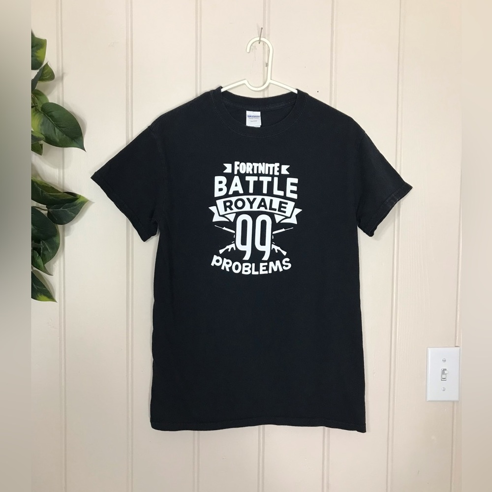 Fortnite Battle Royale 99 Problems T-shirt
Size Small Unisex 
100% Cotton - Picture 5 of 16